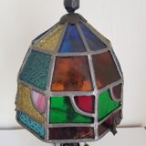 Lampe en fer forgé et vitraux par Augustin Louis Calmels, 1910