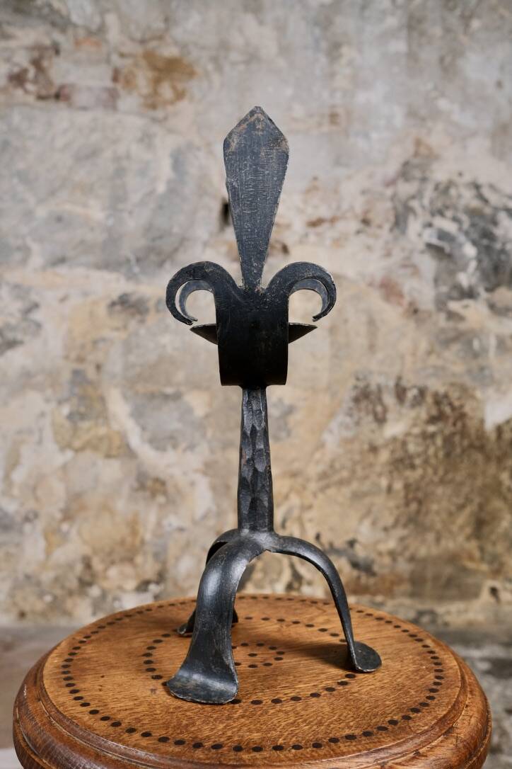 Large brutalist candlestick in wrought iron, early 20th century.