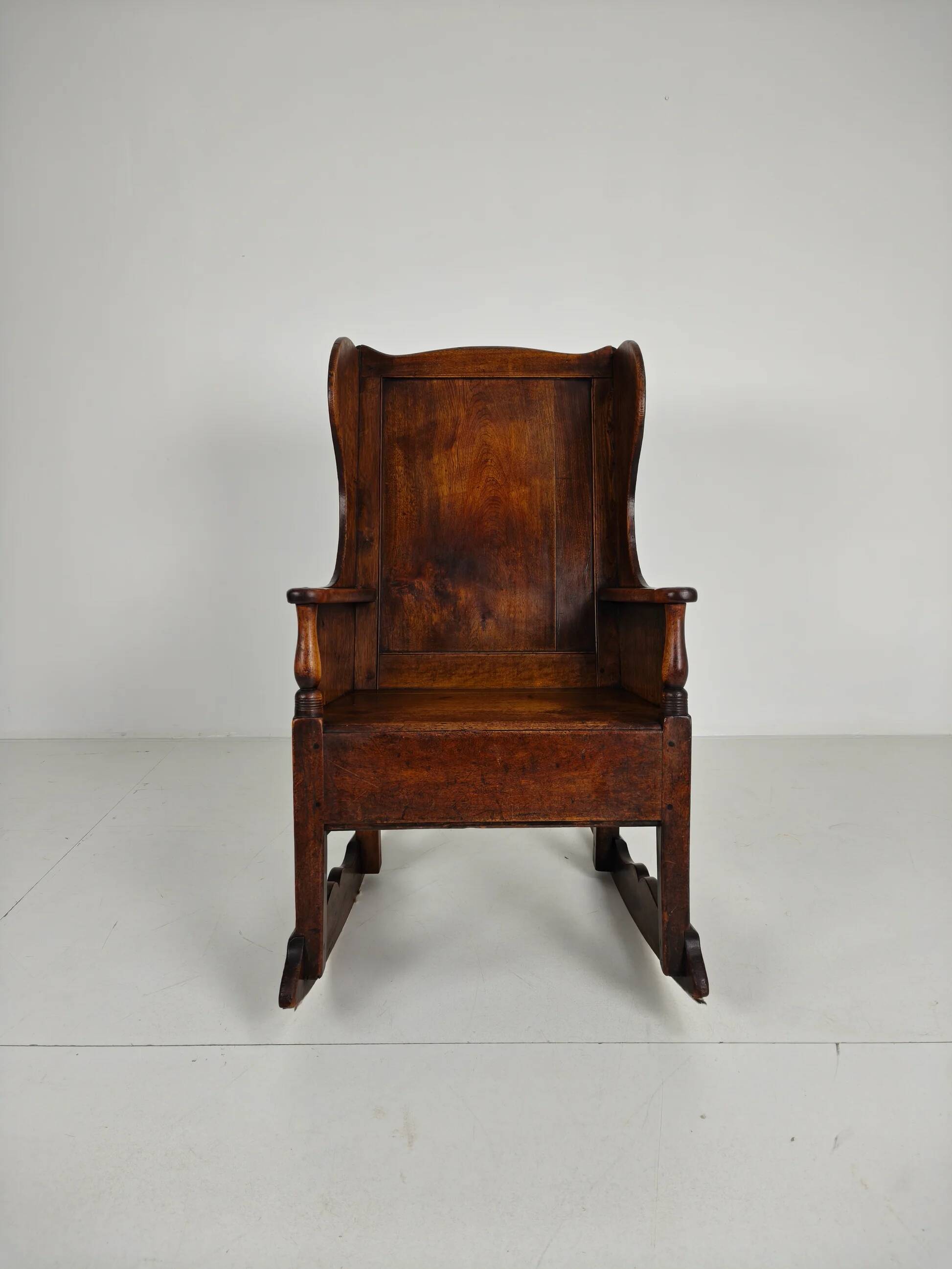 Antique lambing chair / rocking chair – ca. 1800, oak
