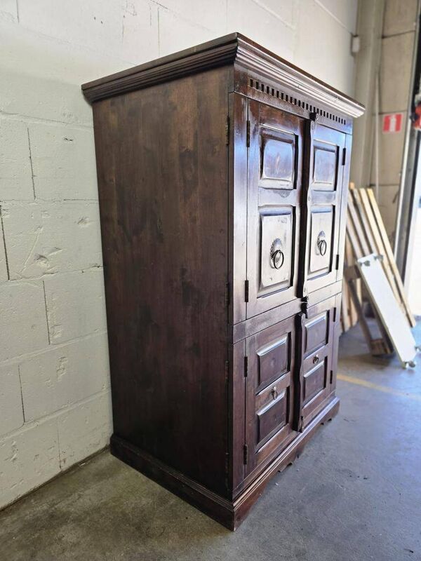 Armoire / étagère / placard de rangement vintage en bois robuste