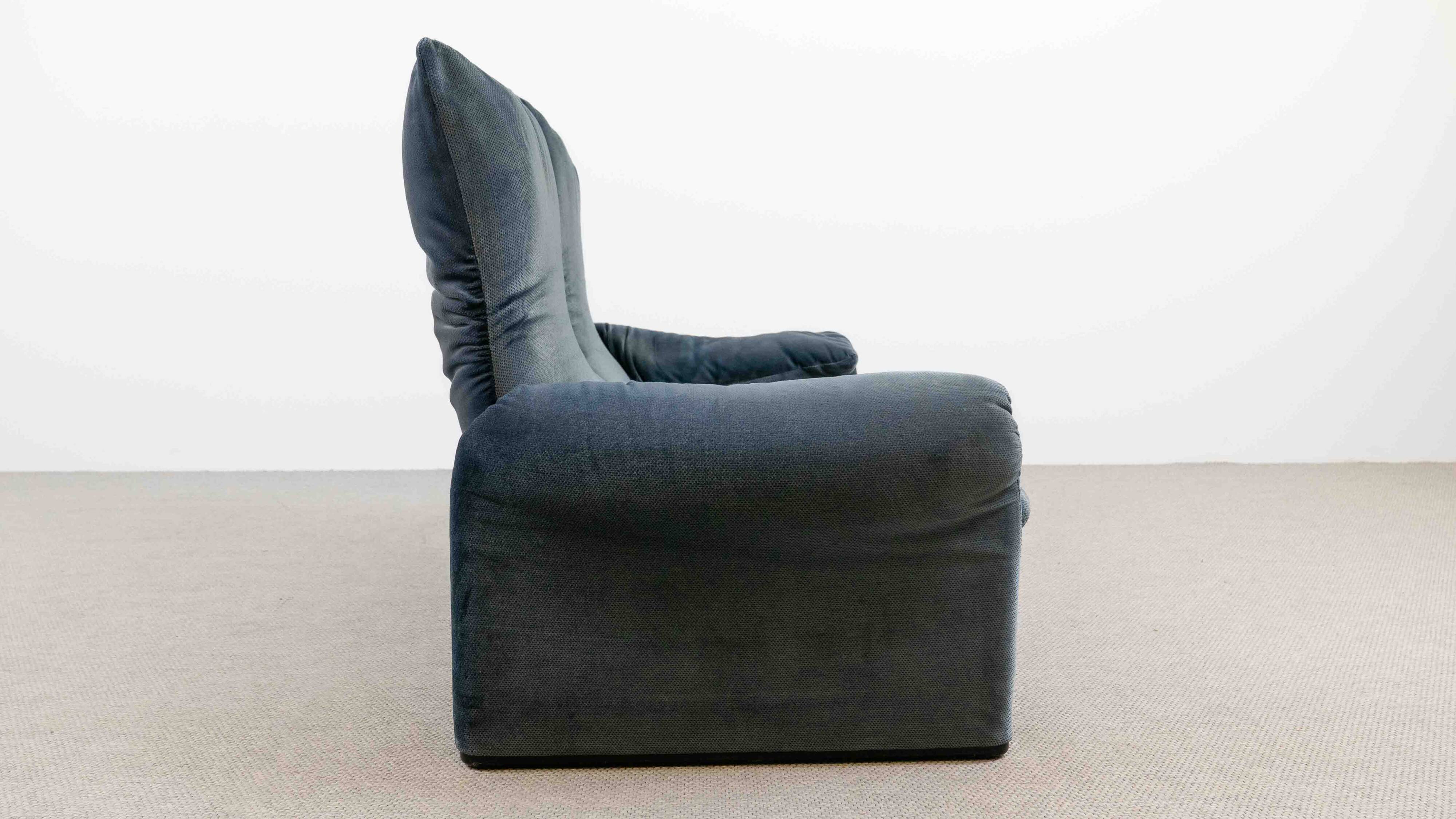Maralunga Sofa by Vico Magistretti for Cassina, 1980s
