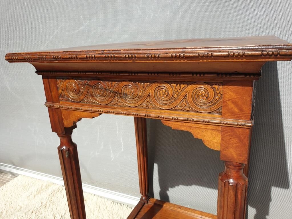 Mahogany harness orientalist décor with Greek friezes