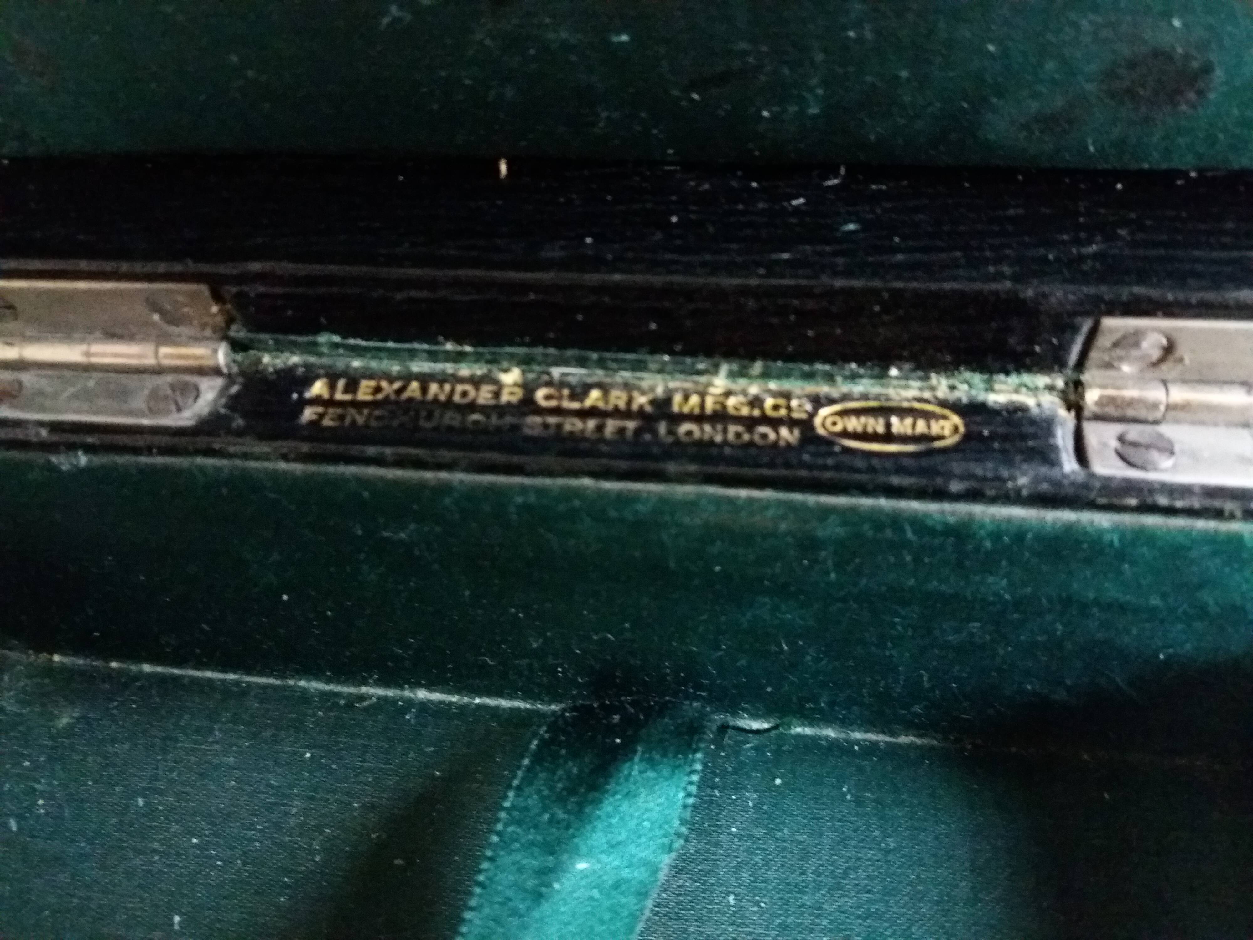 Victorian English box/box with solid silver corners