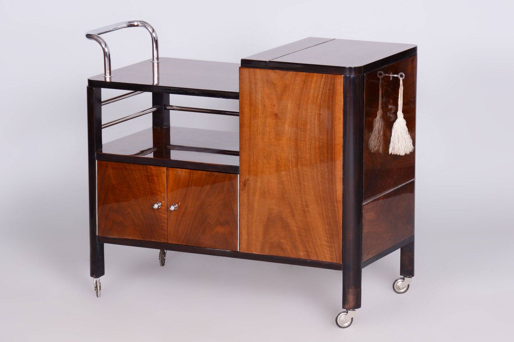 Czech Art Deco Trolley Walnut and Chrome-Plated Steel from Thonet, 1930s