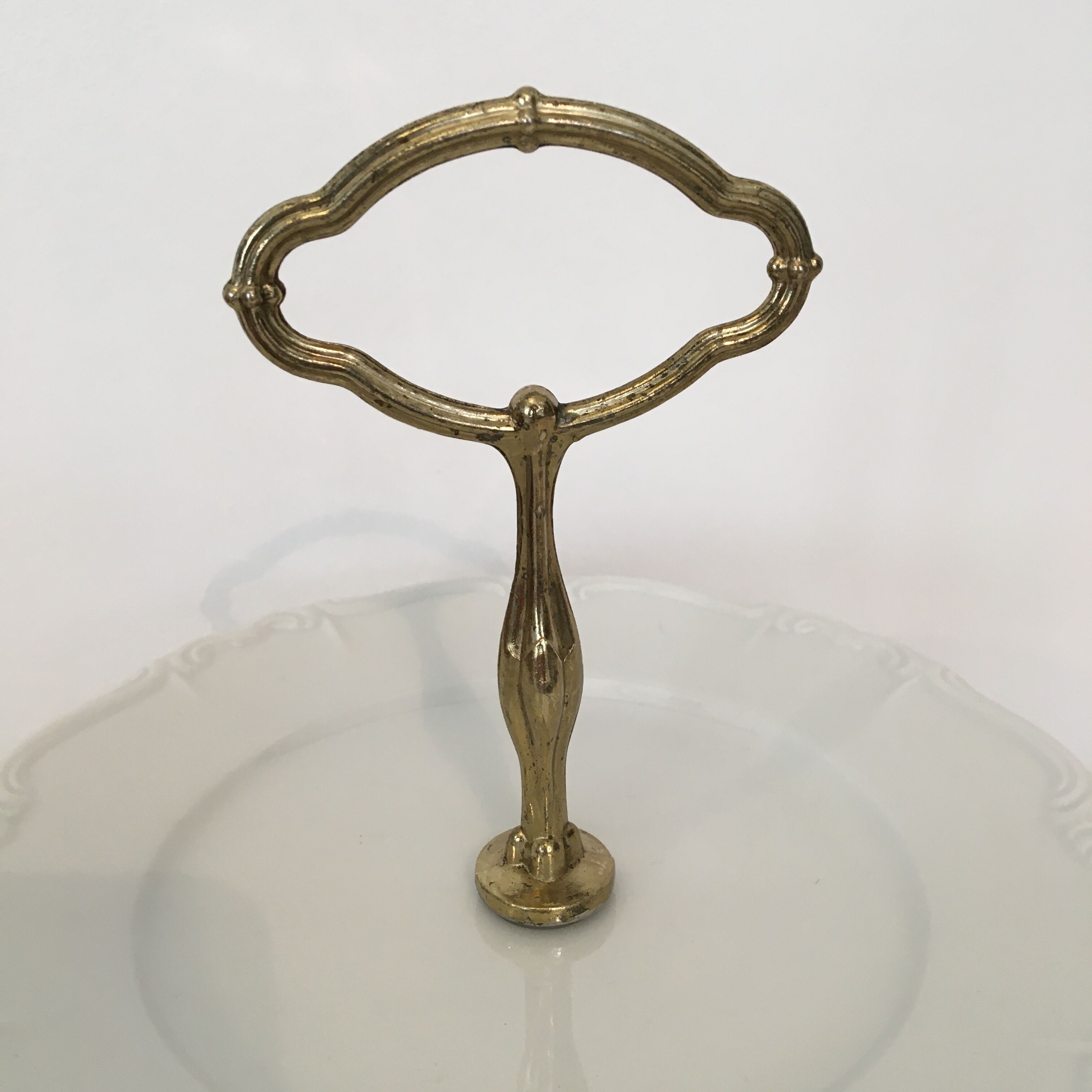 Servant dumb white porcelain