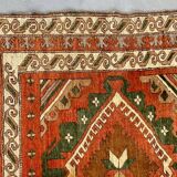 Vintage pure wool handcrafted oriental rug - 143cm x 208cm