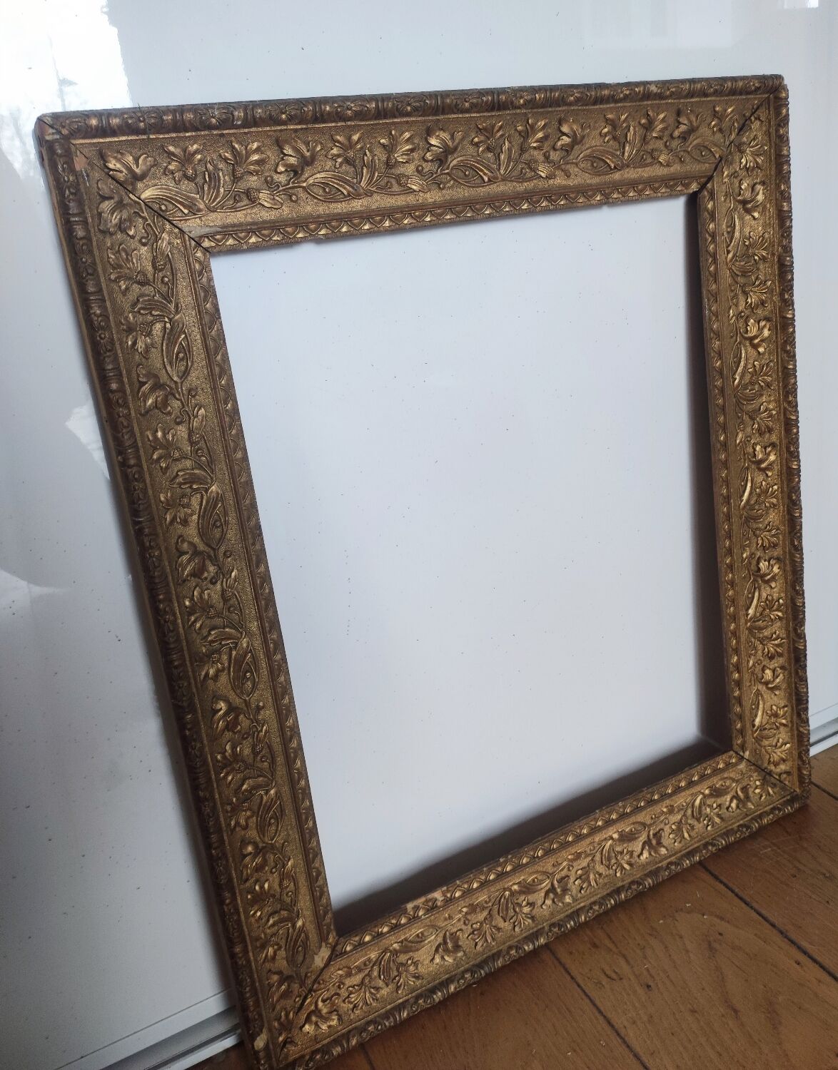 Old frame montparnasse 64x54 cm