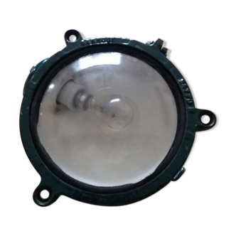 Round wall light