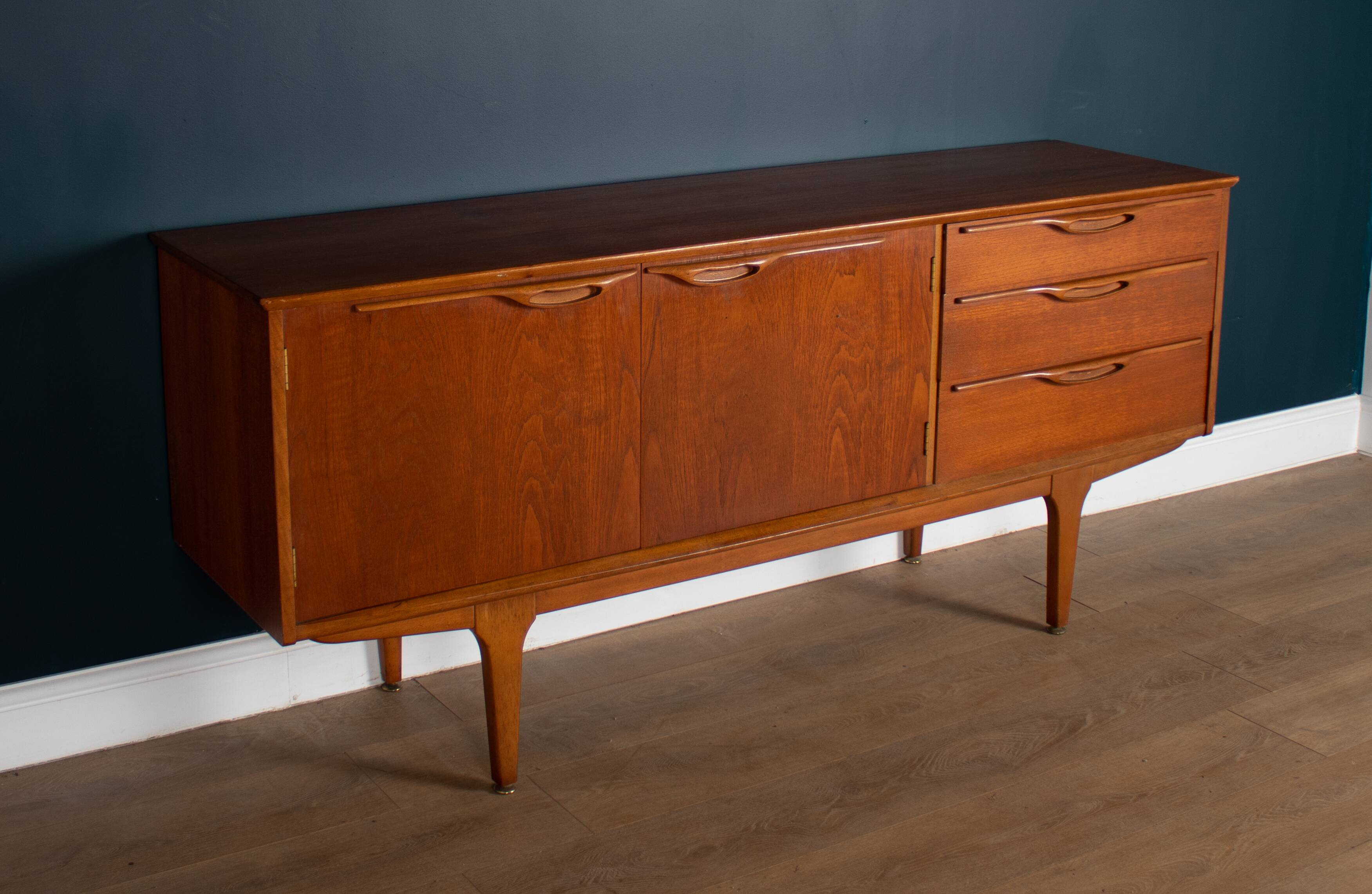 Jentique sideboard 1960