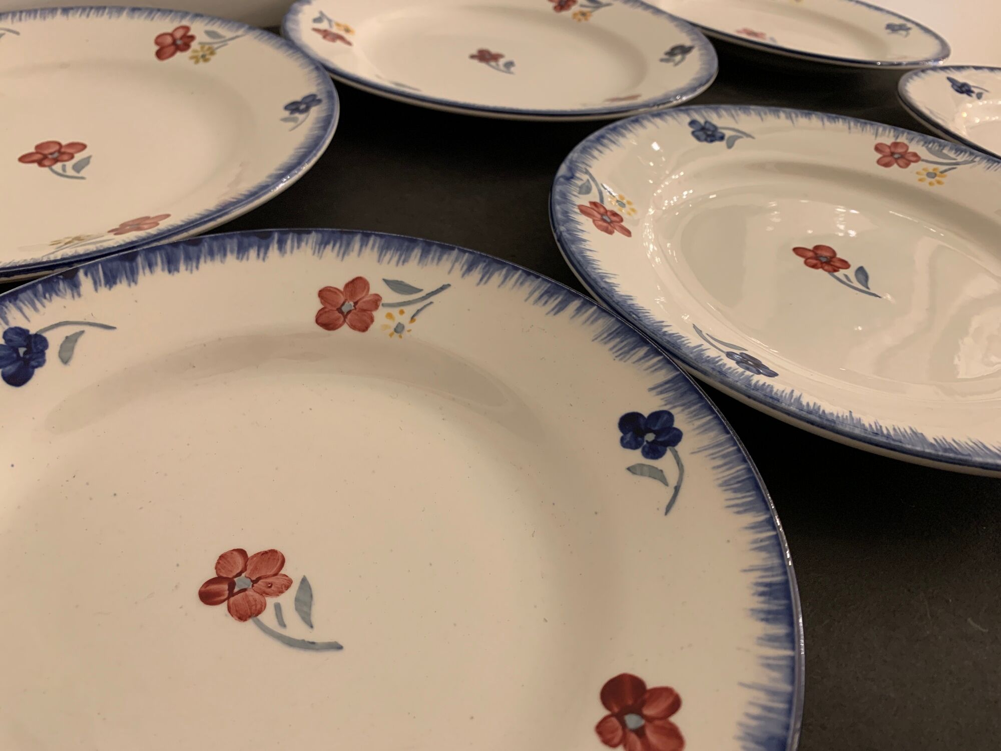 Lot de 6 assiettes plates Digoin Sarreguemines, modèle Mary Lou