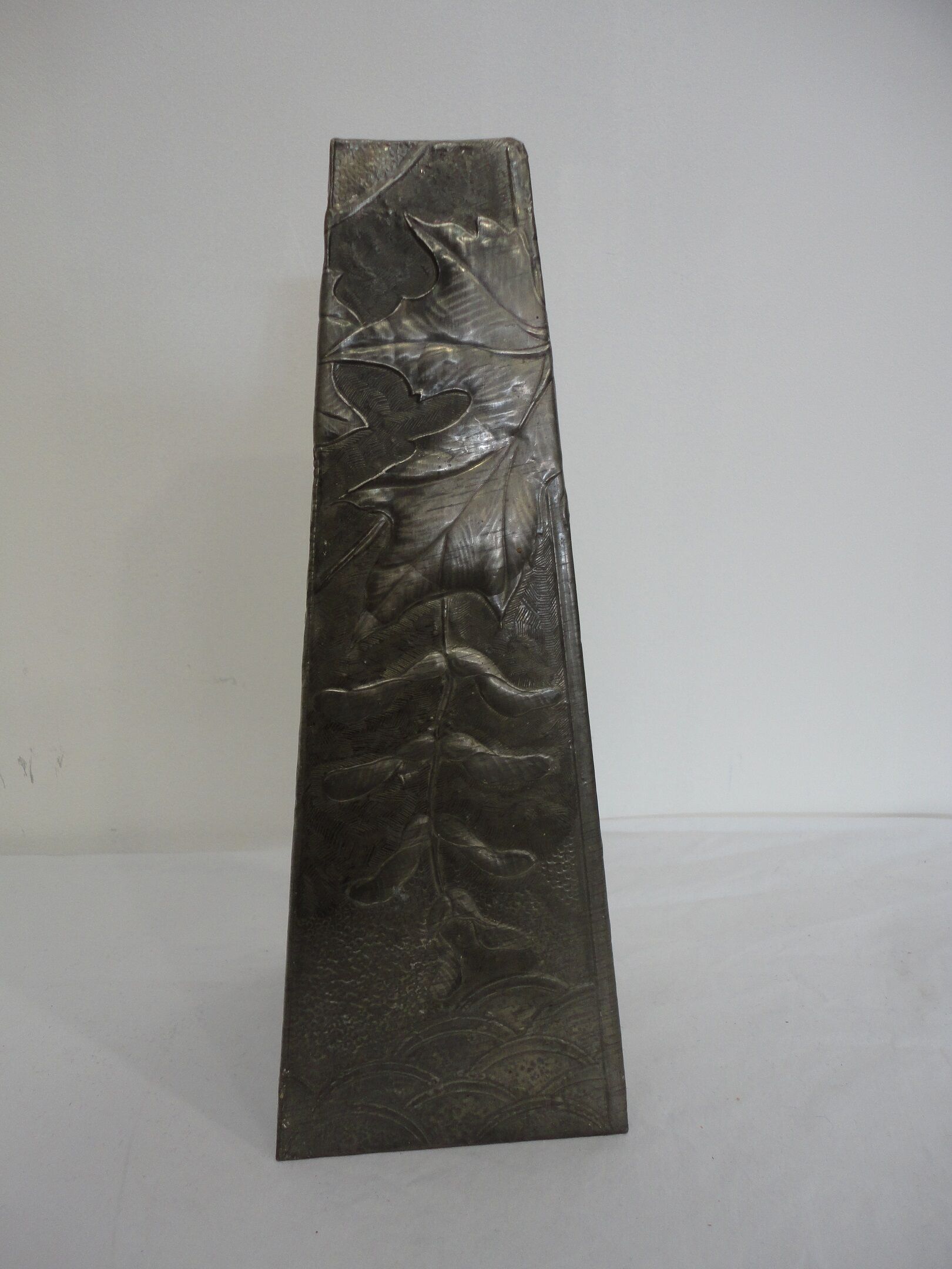 Beautiful vase art deco metal