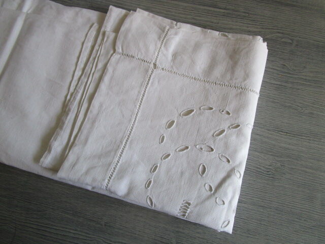 Old sheet 285x230cm - embroidery and embroidery of days