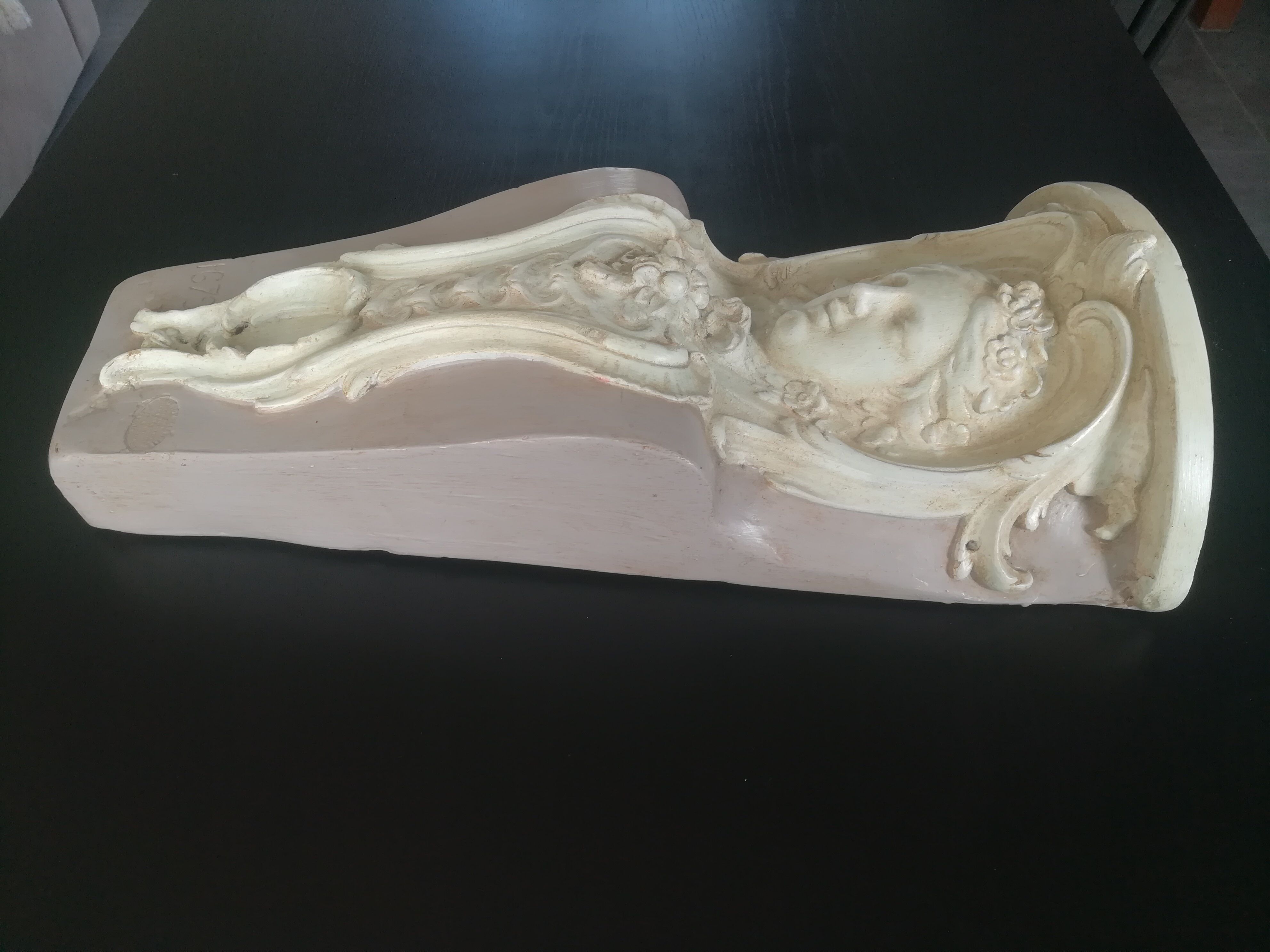 Patinated plaster wall cariatide console