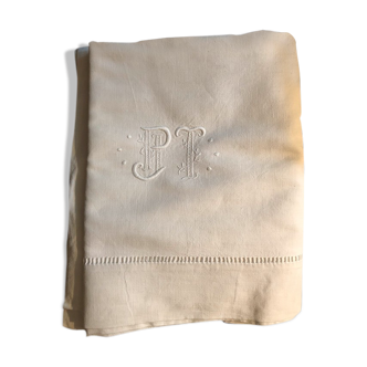 Drap ancien métis brodé monogramme PJT ajouré