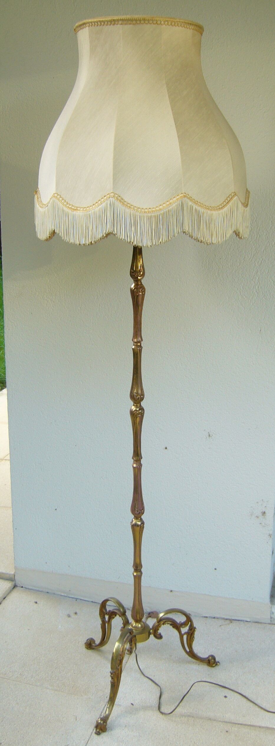 Bronze tripod floor lamp