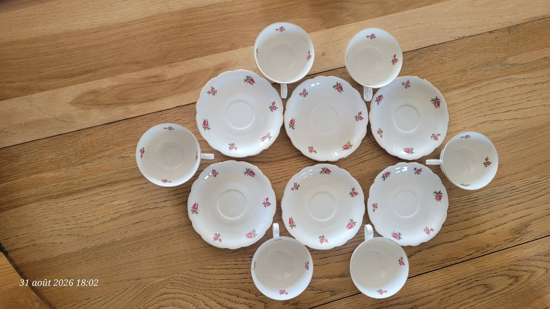 6 vintage cups and saucers Seltmann Weiden Bavaria Model Nora