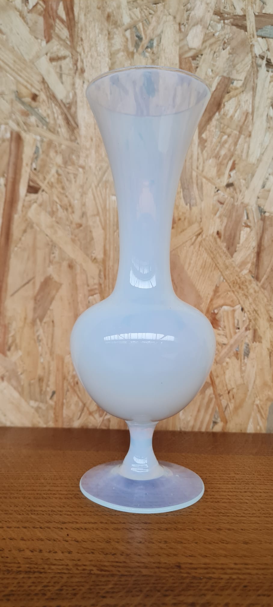 Vase en opaline