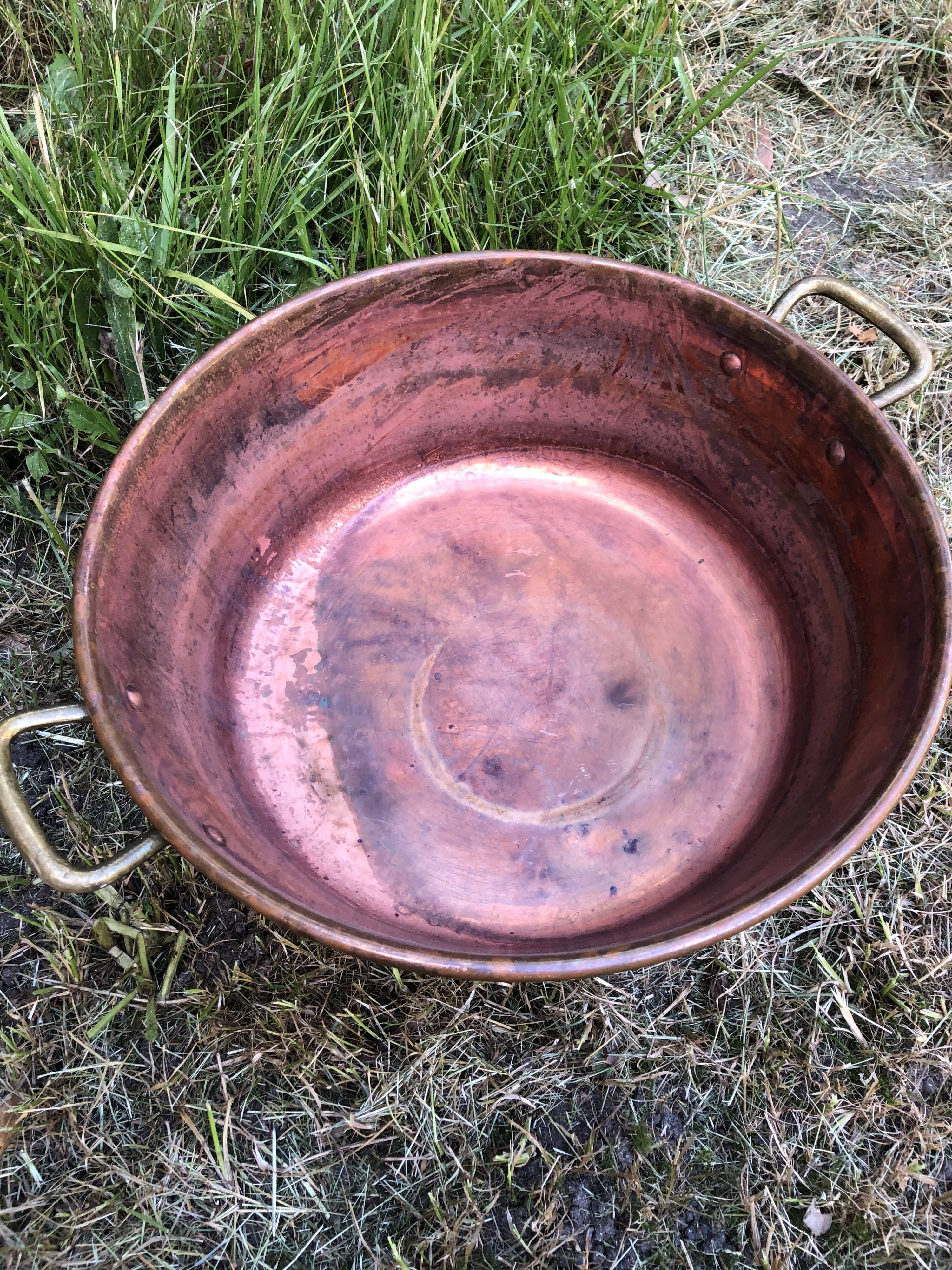Copper jam basin