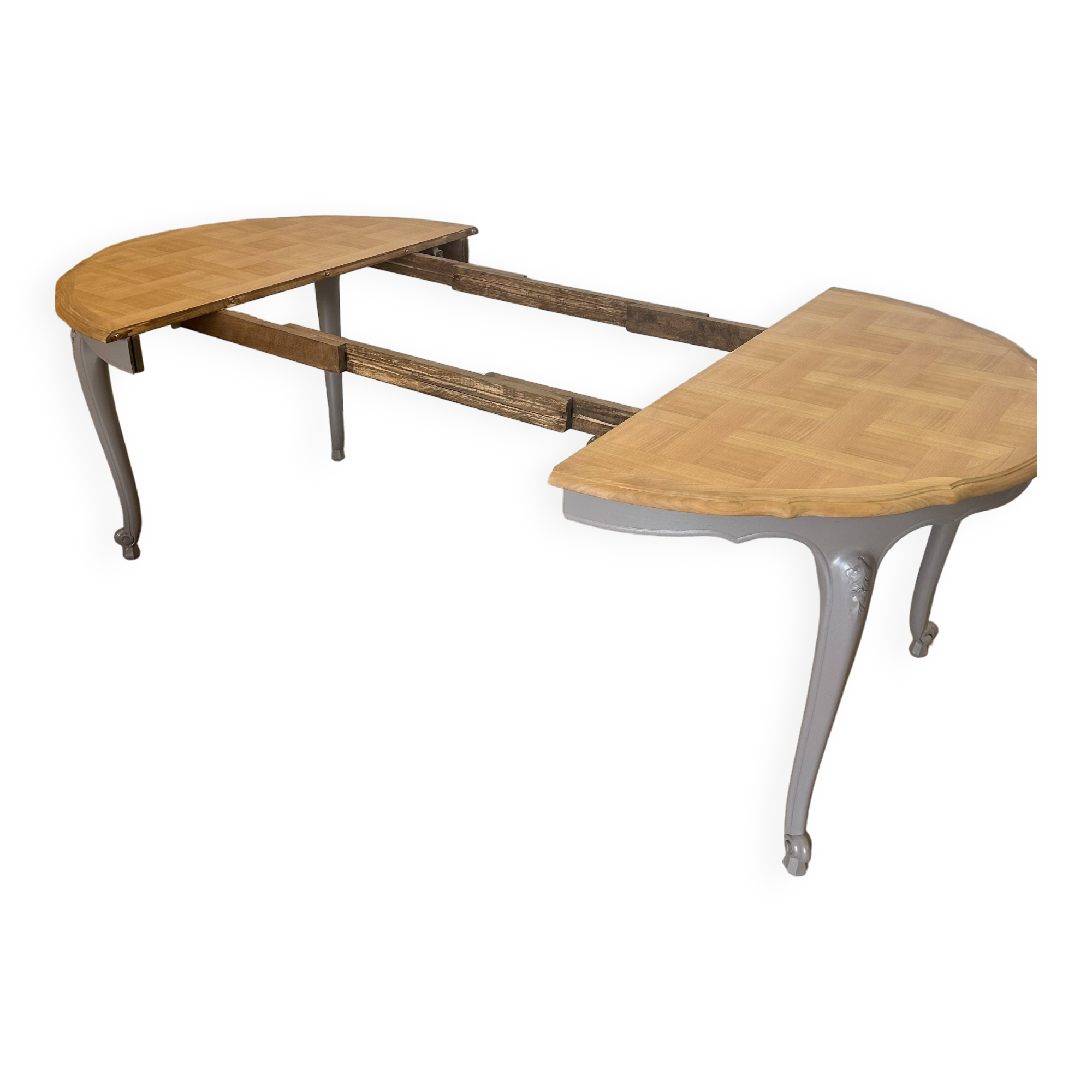 Round regency table revamped taupe extension