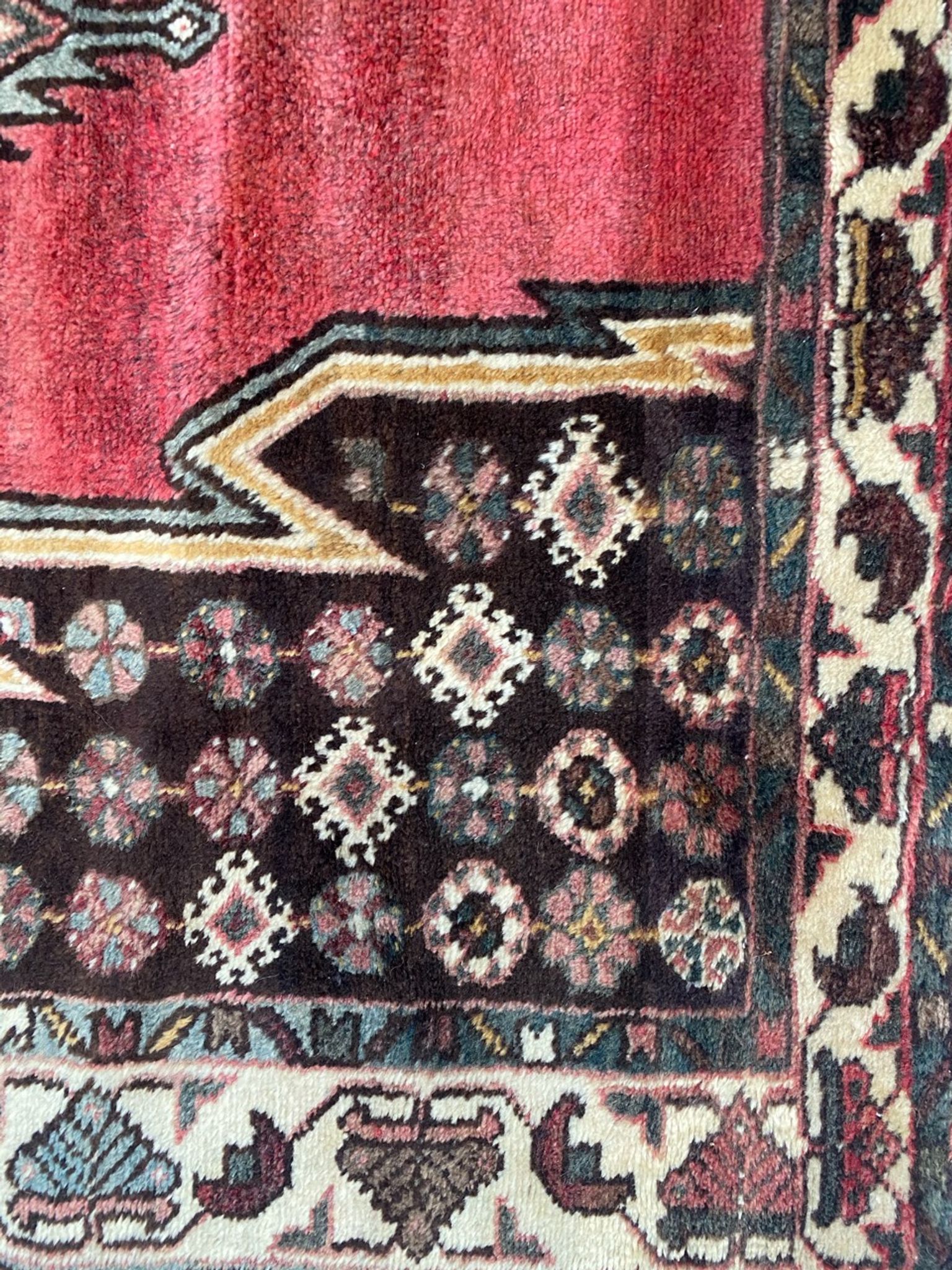 Ancient Persian mazlaghan carpet 126x198 cm