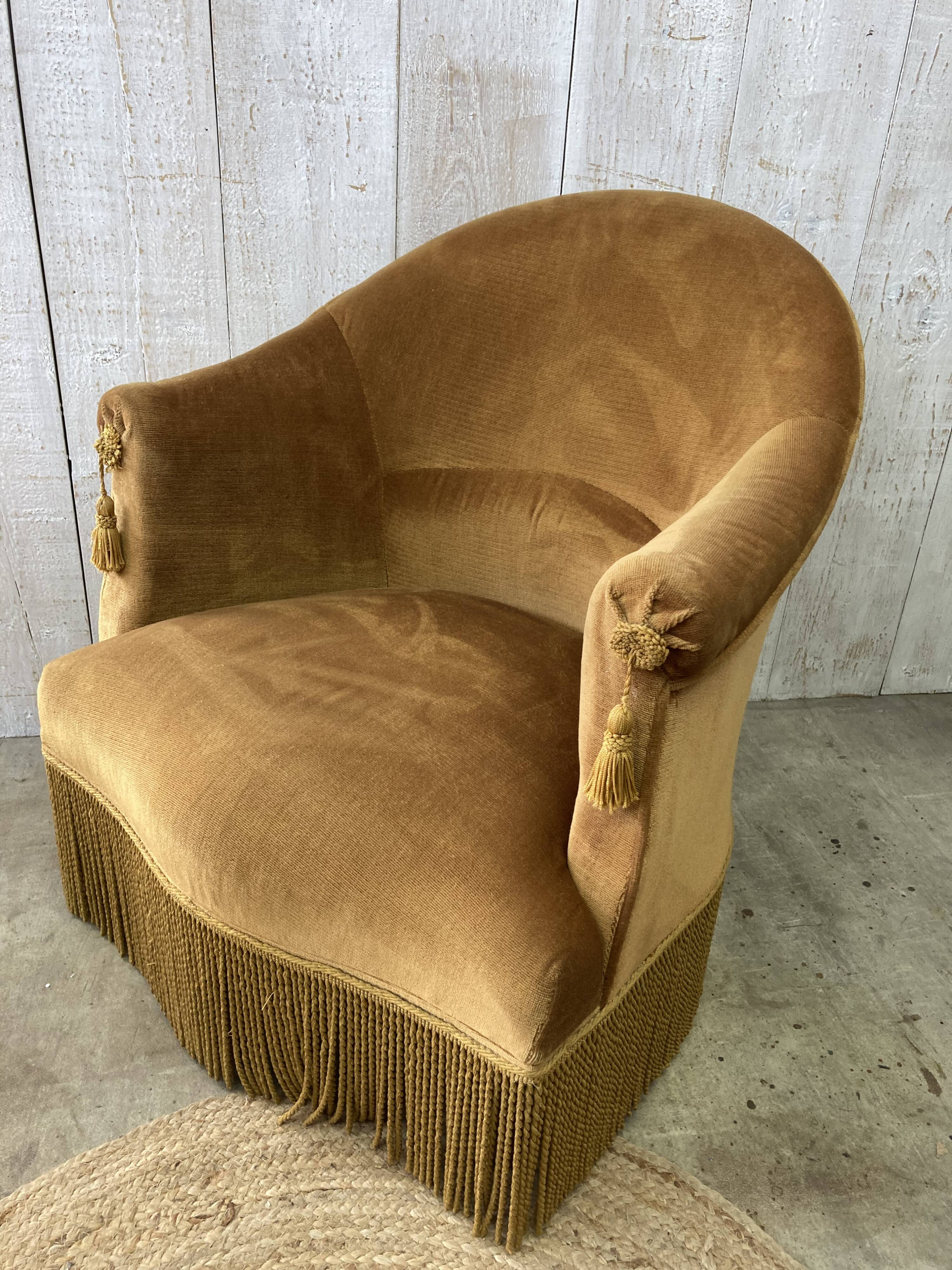 Vintage toad armchair