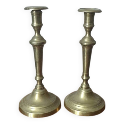 Paire de bougeoirs en laiton anciens campagne scandinave chandeliers