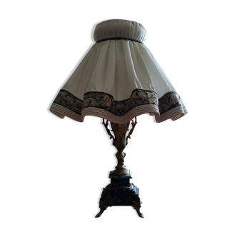 Table lamp