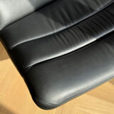 Artifort F978 Armchair – Geoffrey Harcourt – black leather