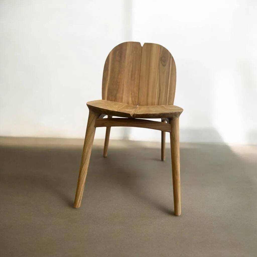 Chaise en bois massif "Merle"
