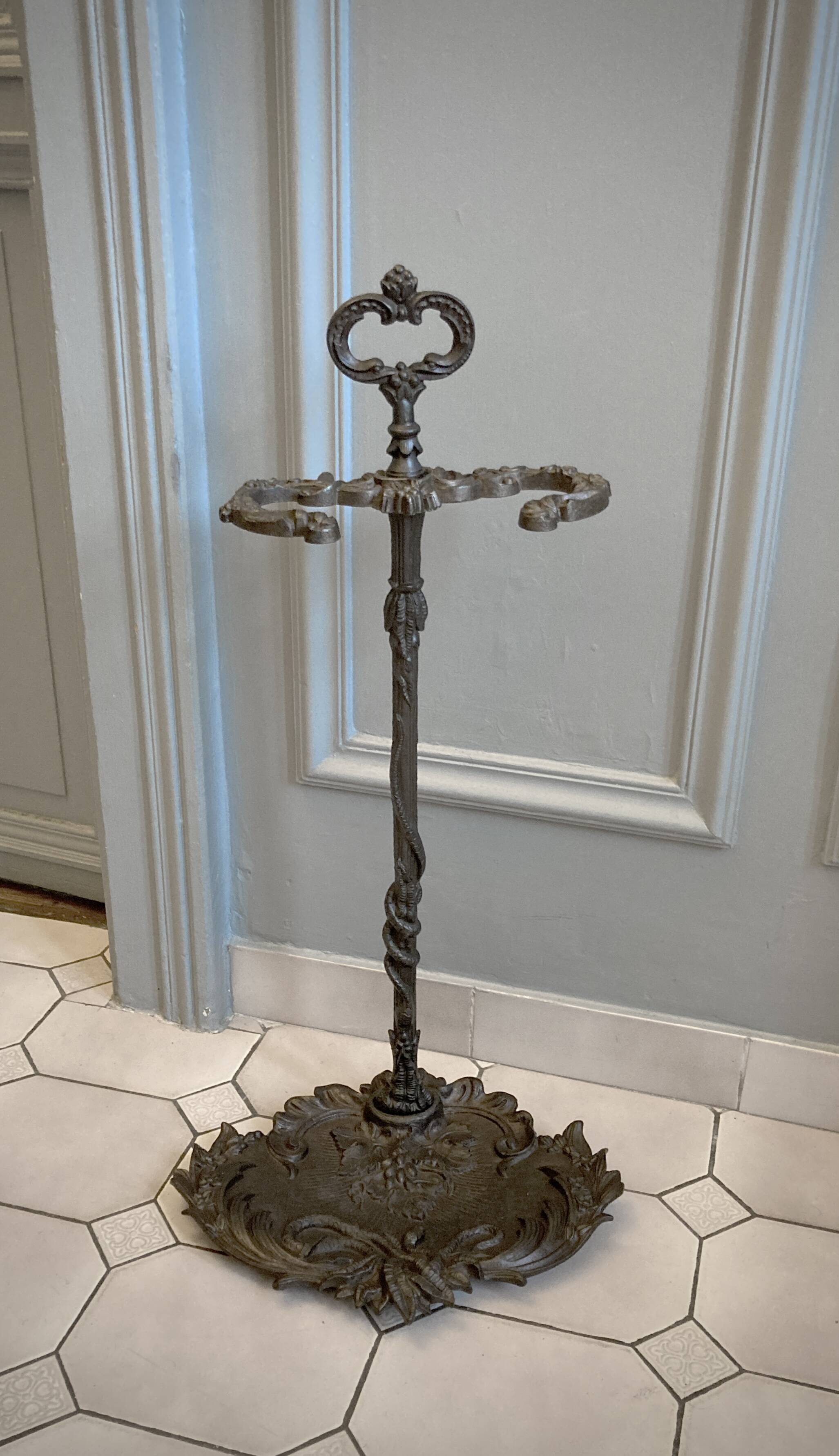 Porte parapluie période Art-nouveau