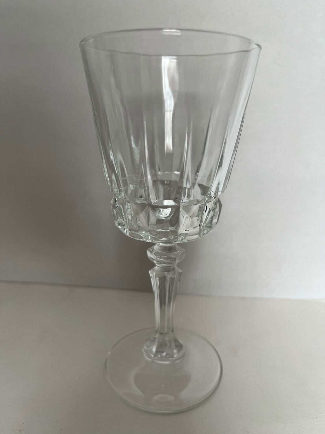 6 wine glasses