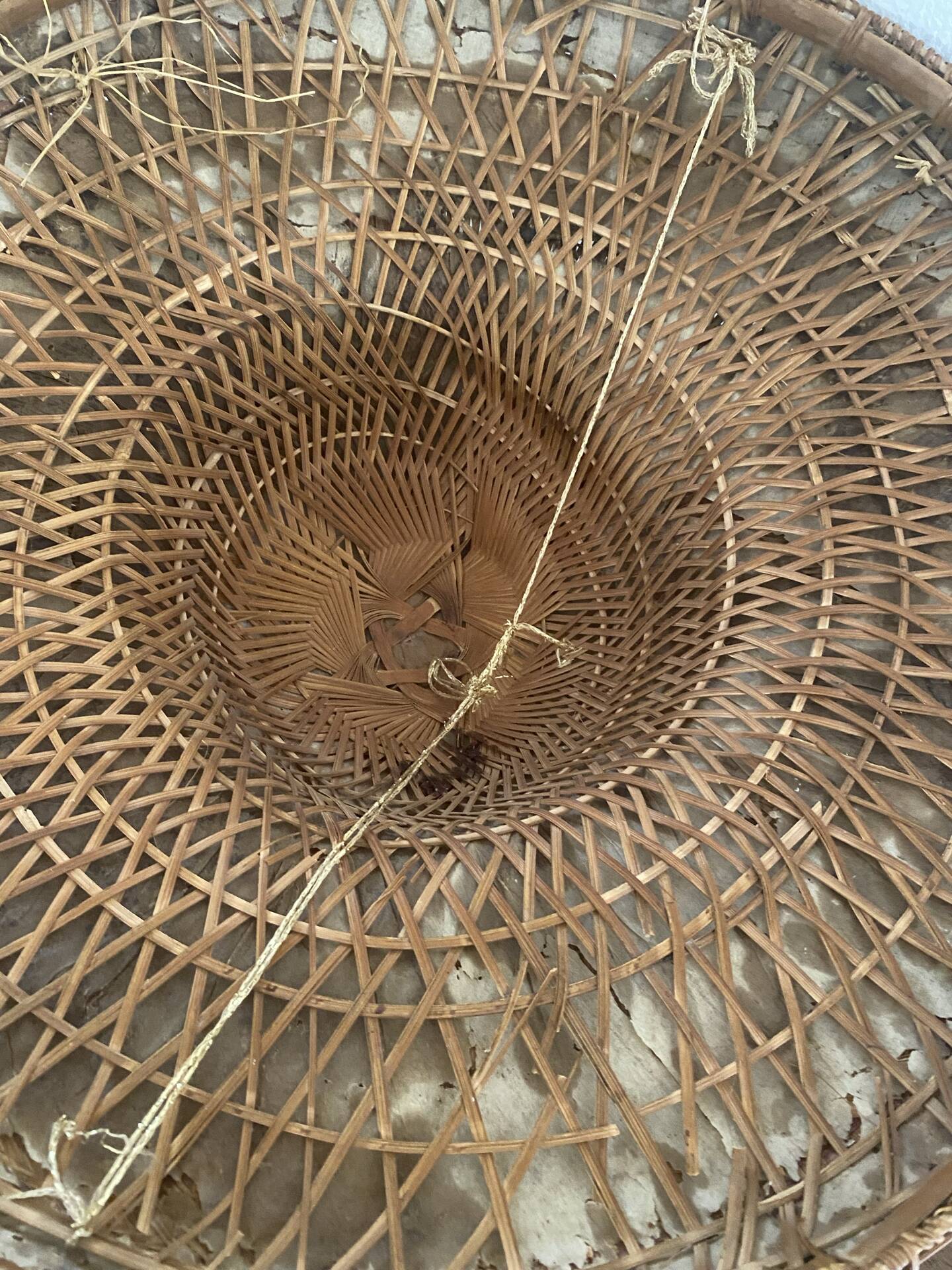 Chapeau asiatique ancien de décoration.