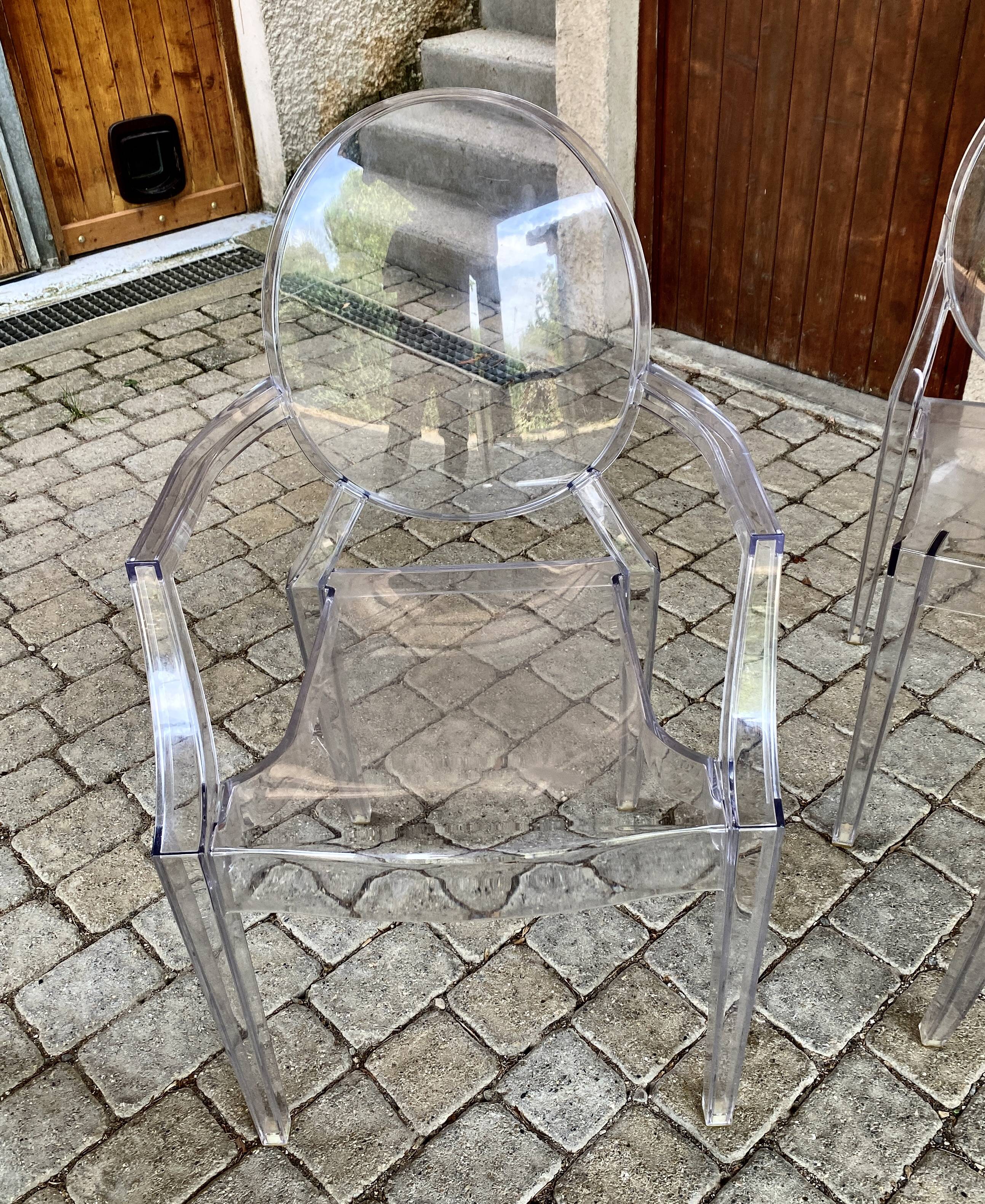 4 Victoria Ghost Chairs And 2 Louis Ghost Armchairs By Philipe Stark For Kartell