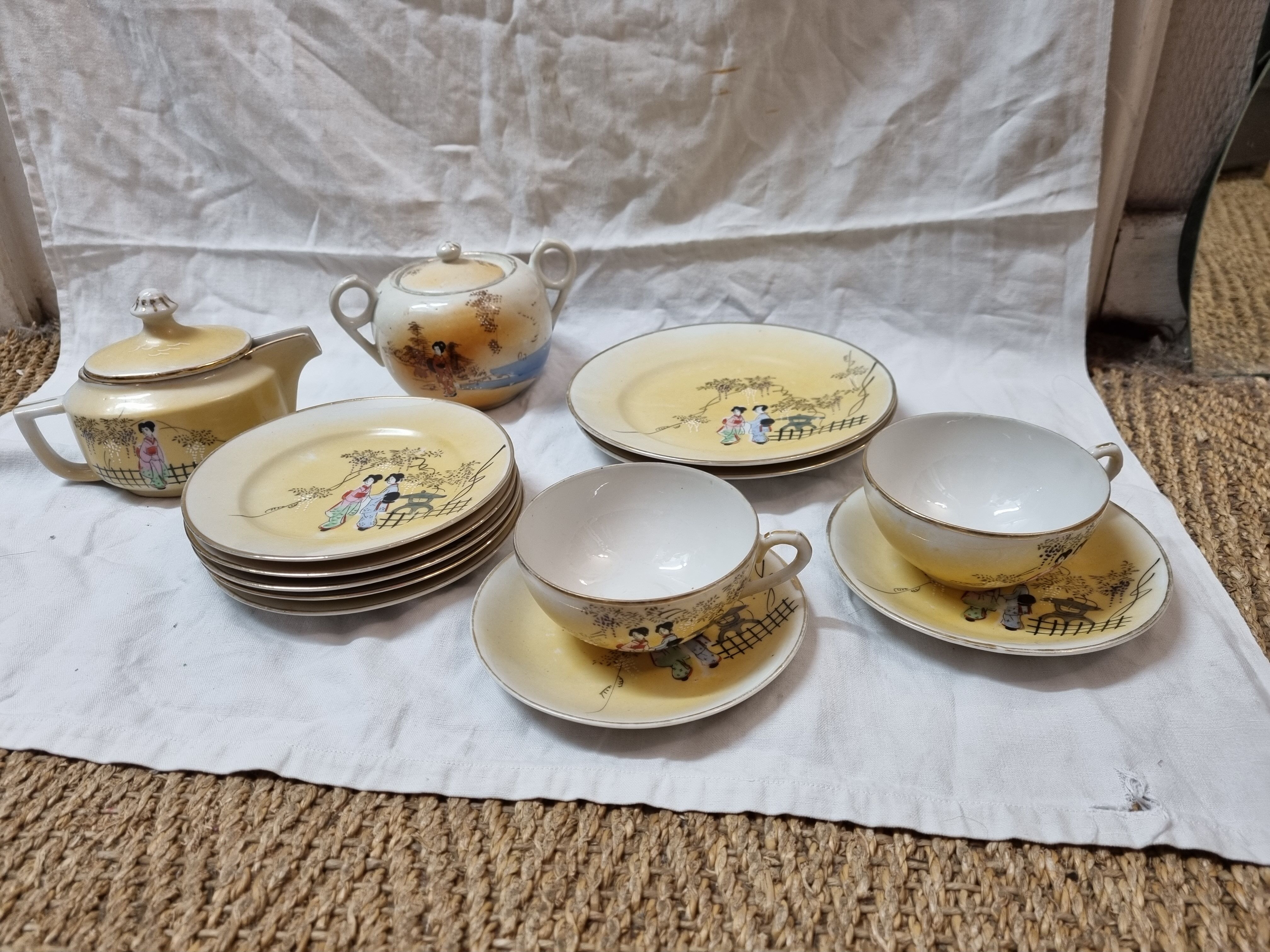 Fine Japanese porcelain for tea