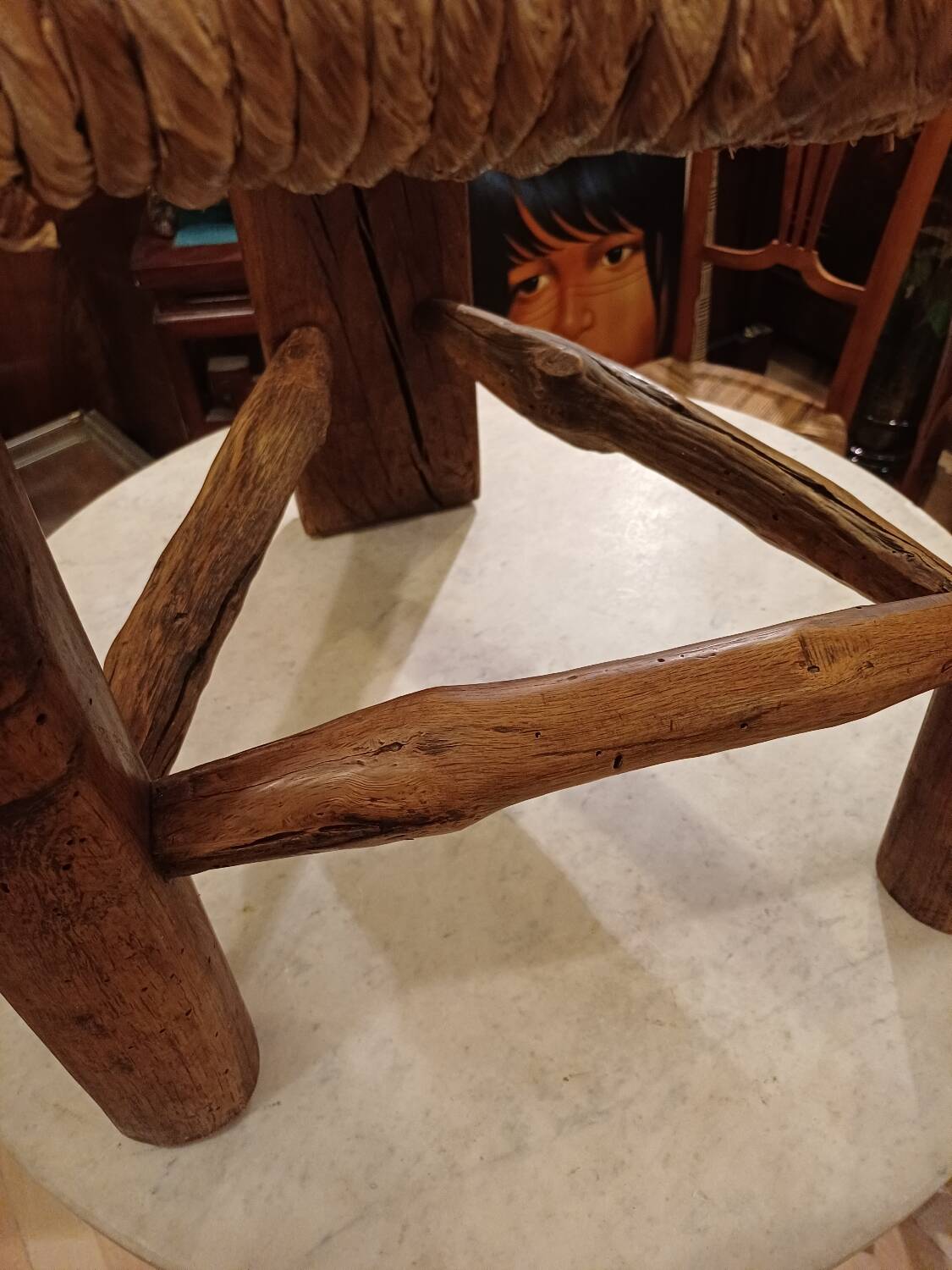 Chaise Tripode Brutaliste " Wabi-Sabi " Art Populaire 1900-1950