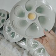 8 oyster plates in slurry by salins