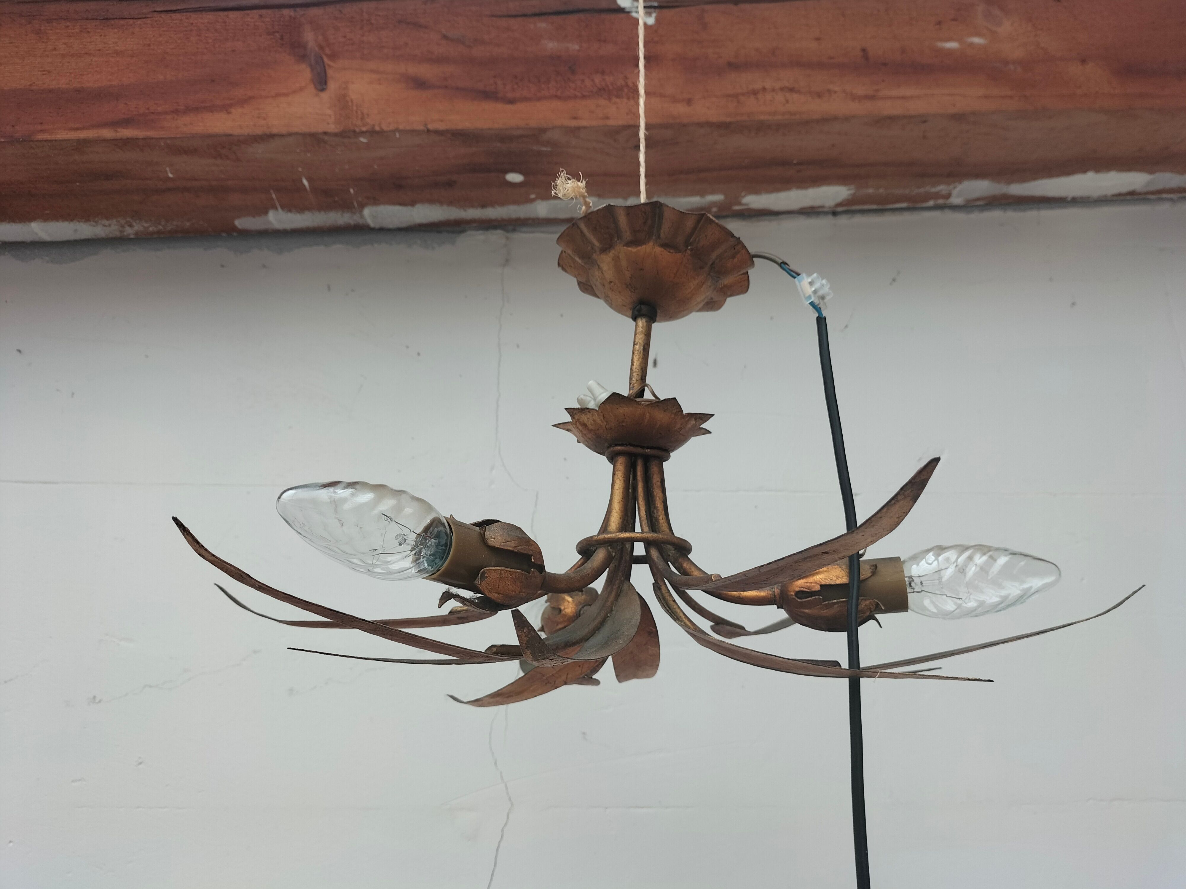 Golden leaf chandelier