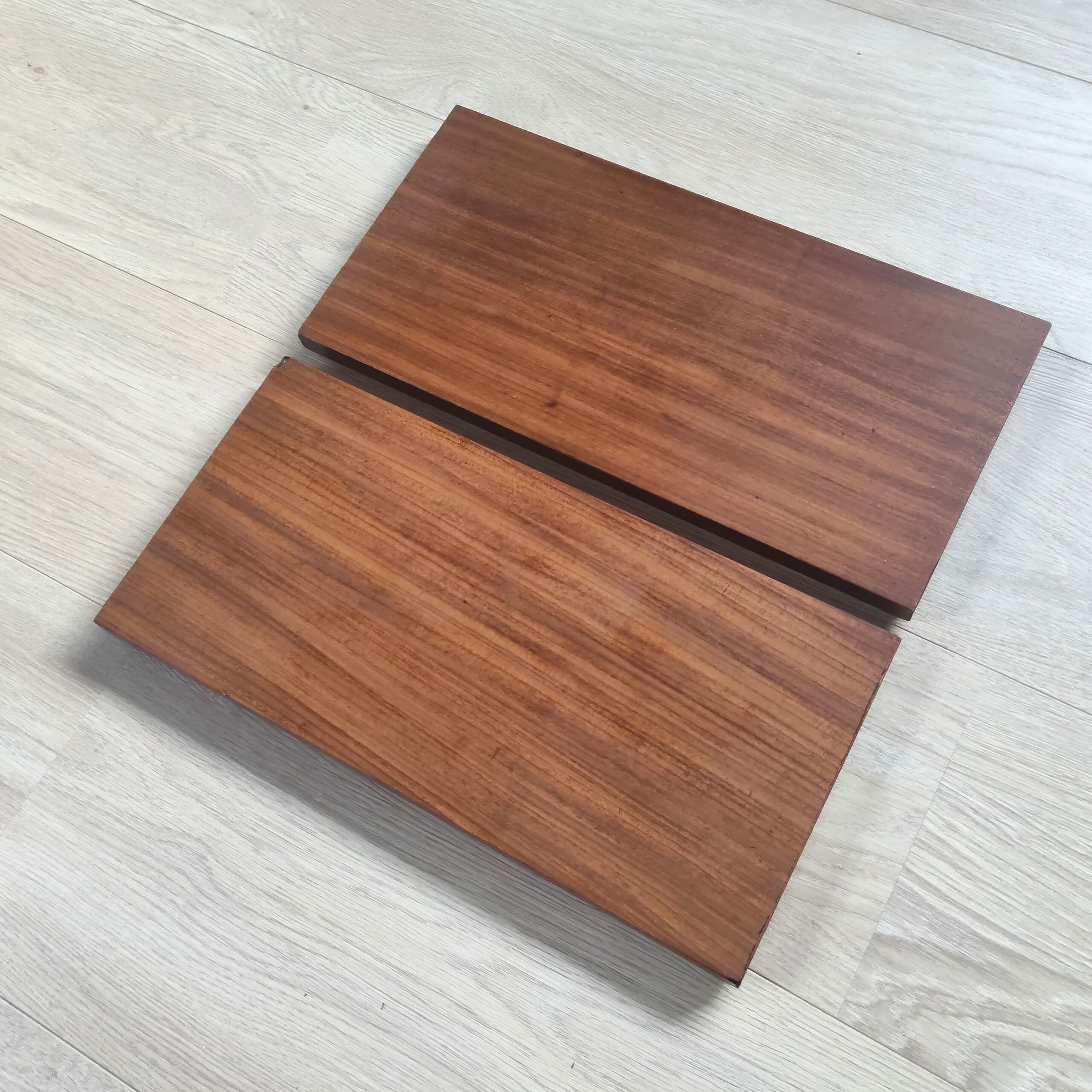 Tomado wall unit with wooden shelves by A. Dekker – Tomado