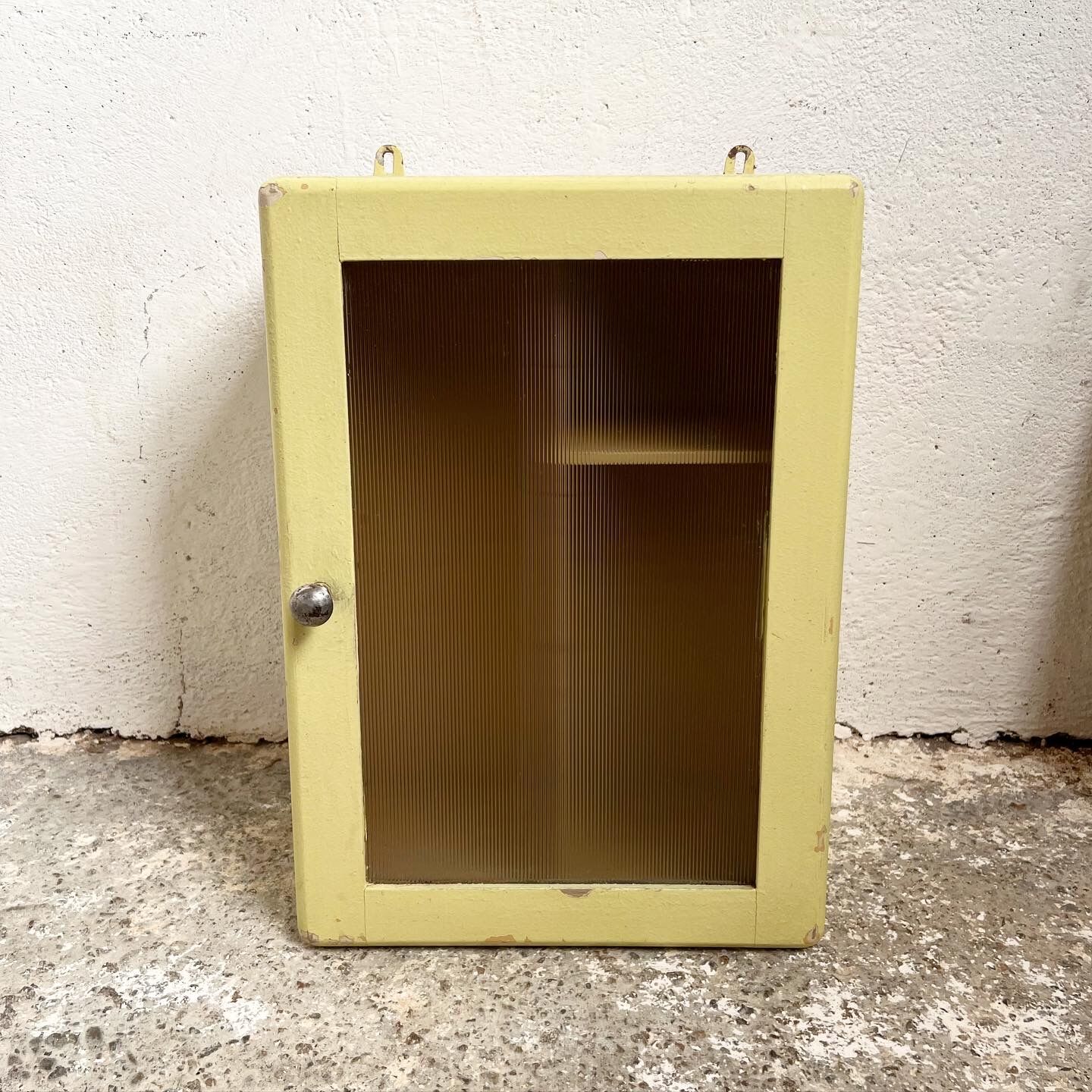 Wall-mounted pharmacy toilet cabinet 1 door