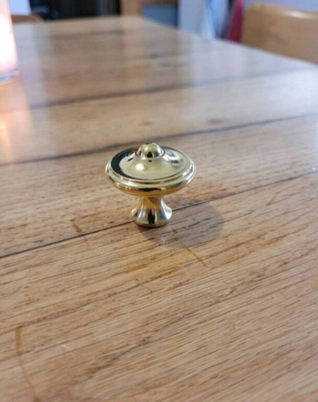 6 polished brass furniture knobs