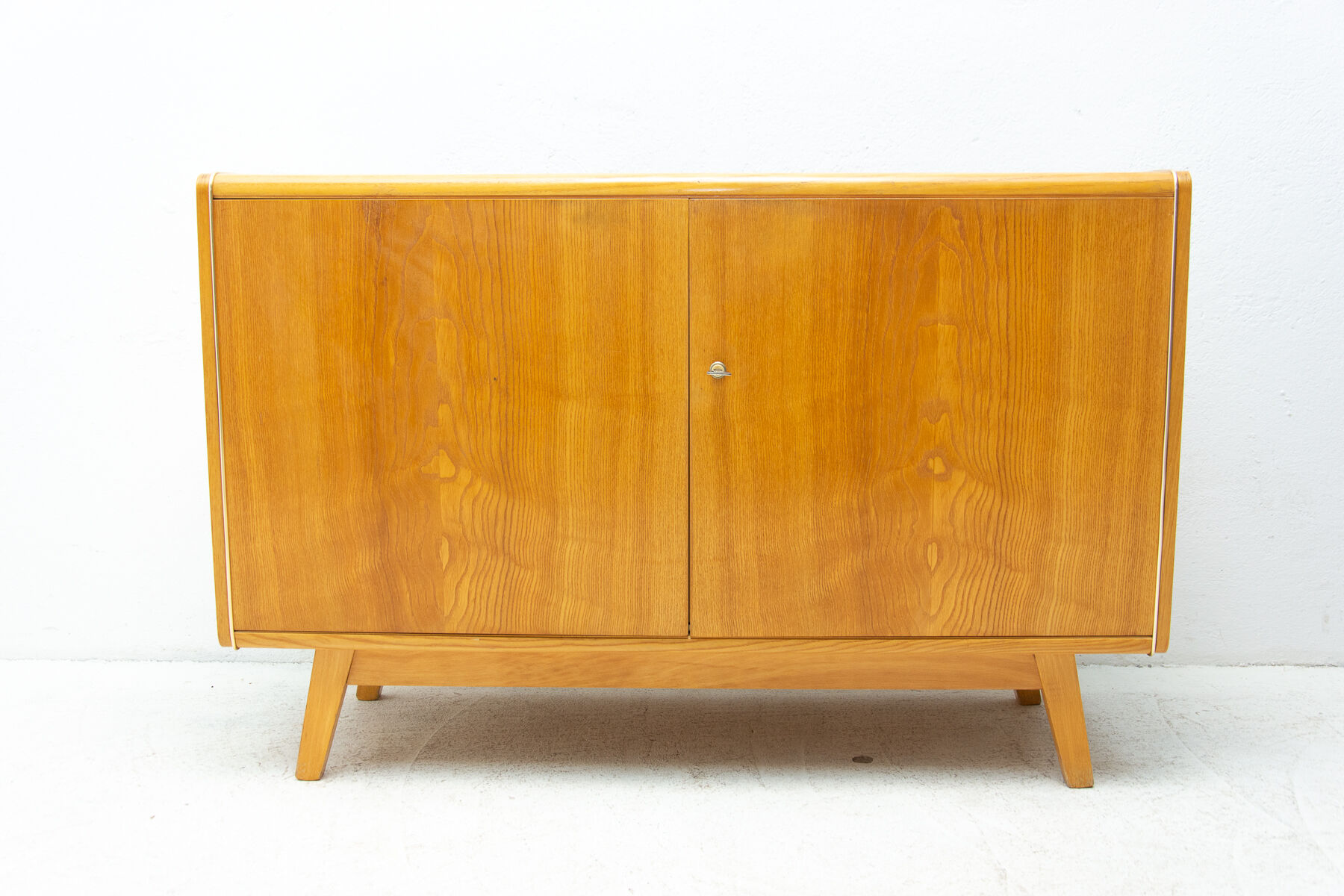 Mid century dresser by Nepožitek & Landsman for Jitona, 1970´s