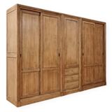 Dressing en bois massif sablé, grande armoire