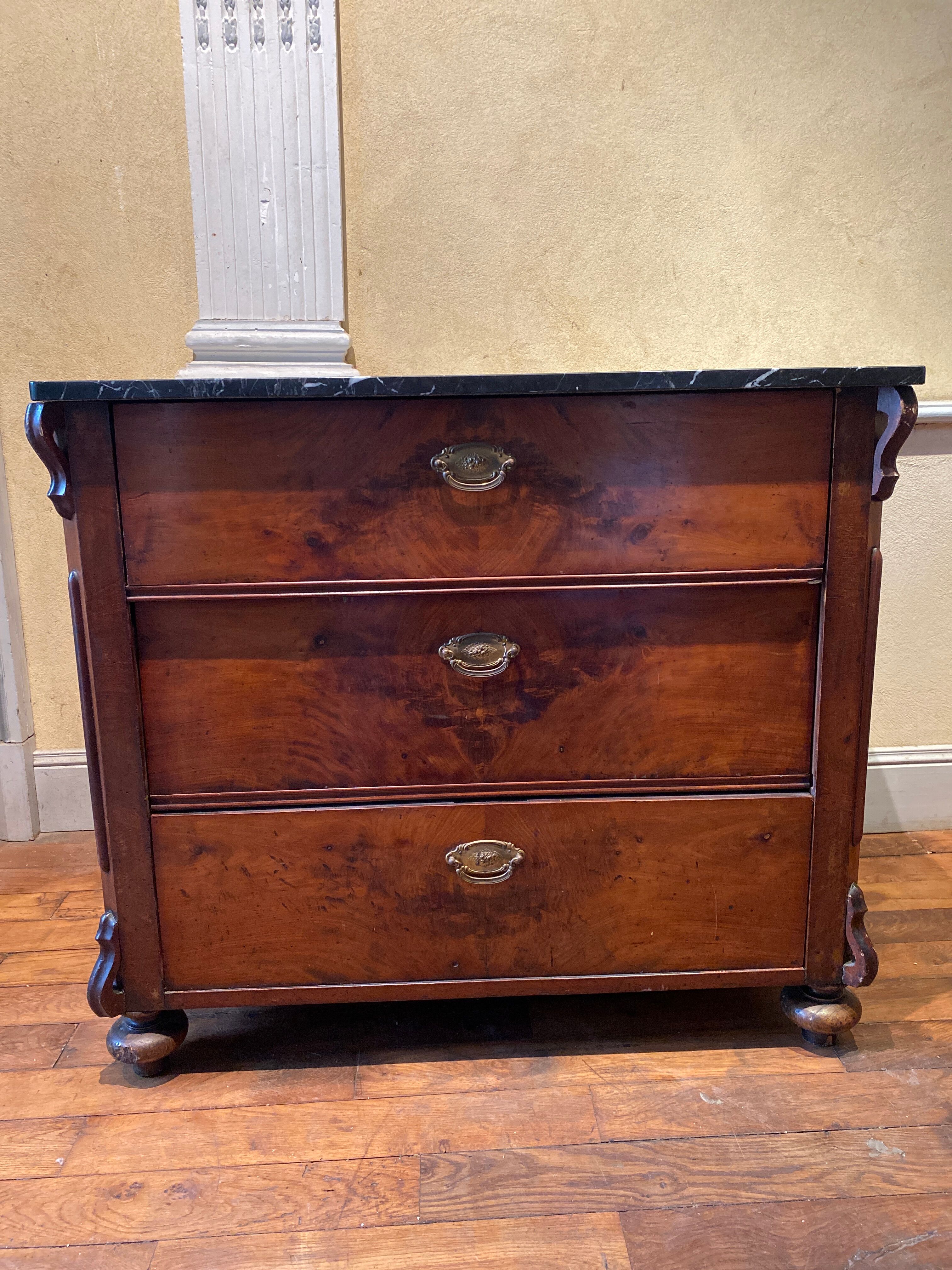 Chest of drawers 3 drawers in walnut top marble style Louis philippe