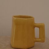 Lot de deux tasses design en ceramique jaune citron