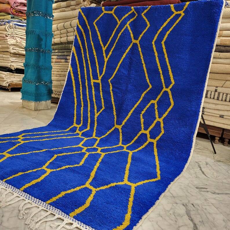 Handmade traditional pure wool rug 2/3 m
