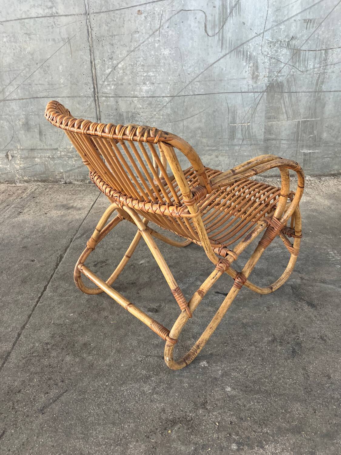 Fauteuil en rotin vintage 1950