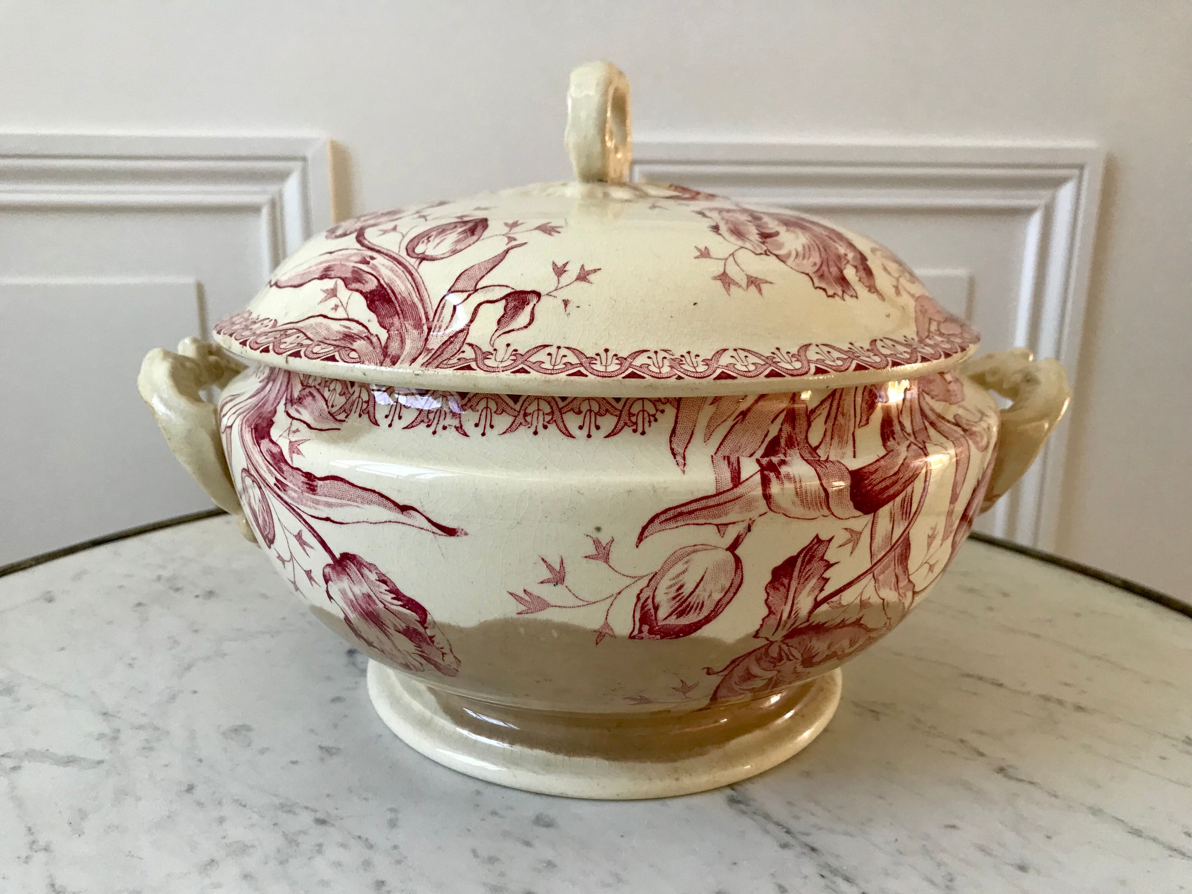 Soup pot Terre de Fer Gien model "July" late nineteenth