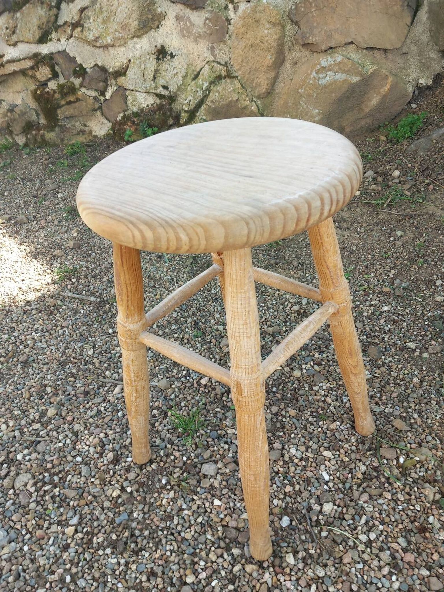 Tabouret 4 pieds ancien en bois