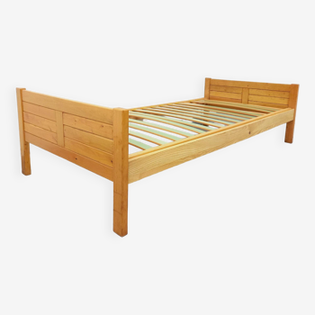 Vintage Mountain Design Les Arcs bed in ash wood from the 60s 70s