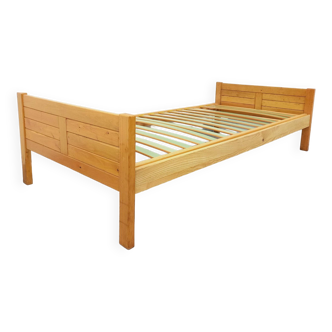 Vintage Mountain Design Les Arcs bed in ash wood from the 60s 70s